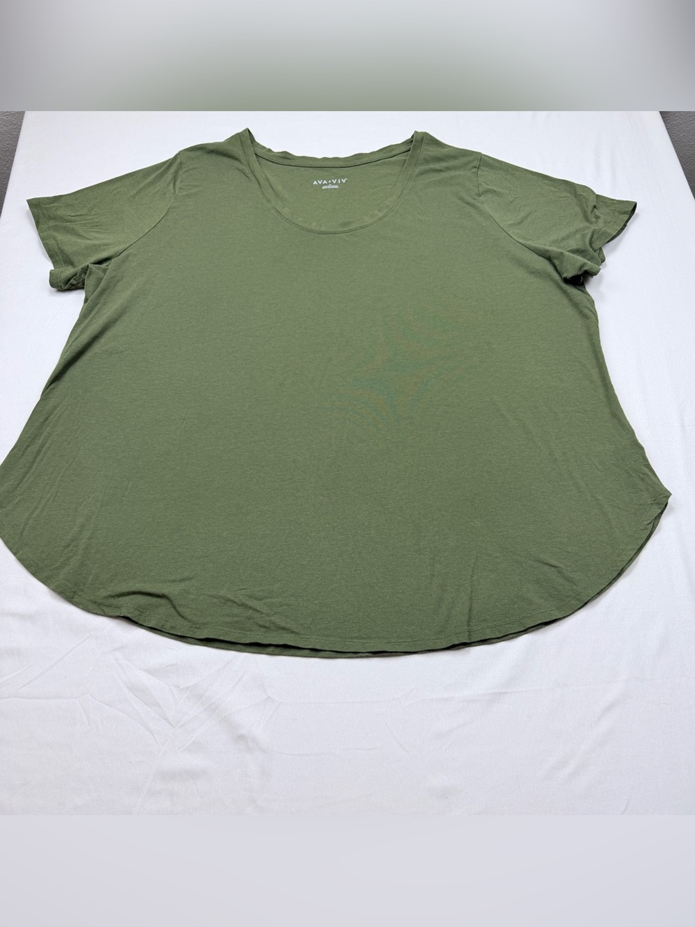 Ava & Viv Olive Green Scoop Neck Short Sleeve Tee